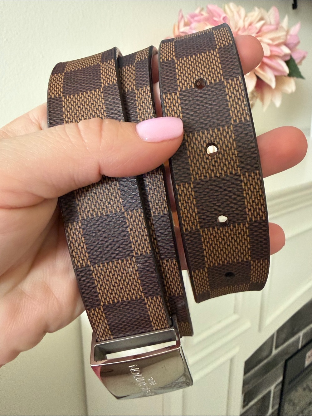 Authentic LOUIS VUITTON Damier Ebene Belt - Picture 4 of 16